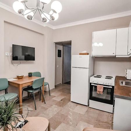 Tip Top Apartment Chalkís Exterior foto